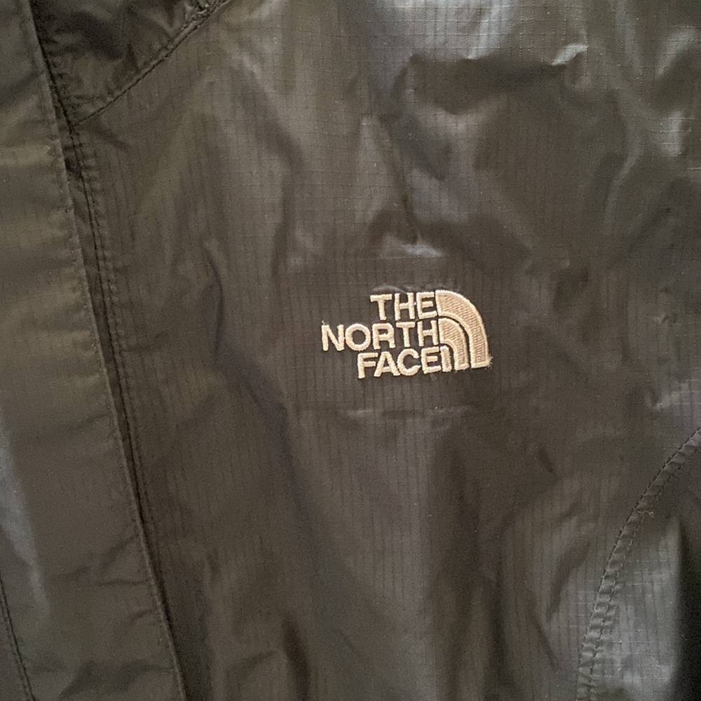 The North Face windbreaker - Picture 3 of 6